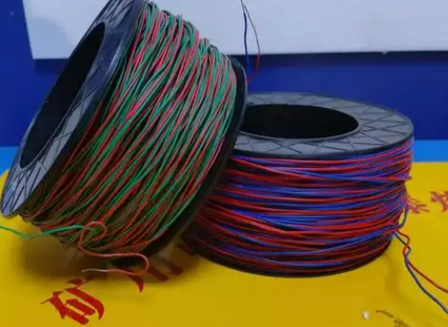 泾源放炮线的主要材质有哪些？不同材质的适用场景有何区别？