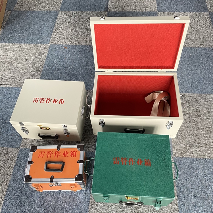 泾源爆破工程作业箱如何选择？玻璃钢与传统材质的全面对比